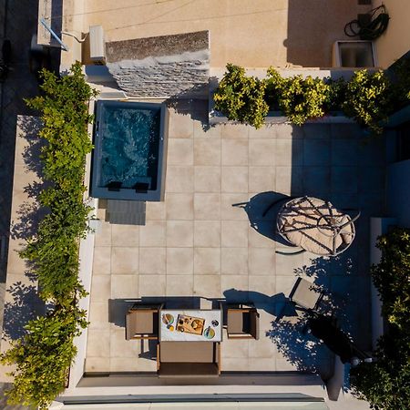 Ninemian Suites Syros Ermoupoli Ngoại thất bức ảnh