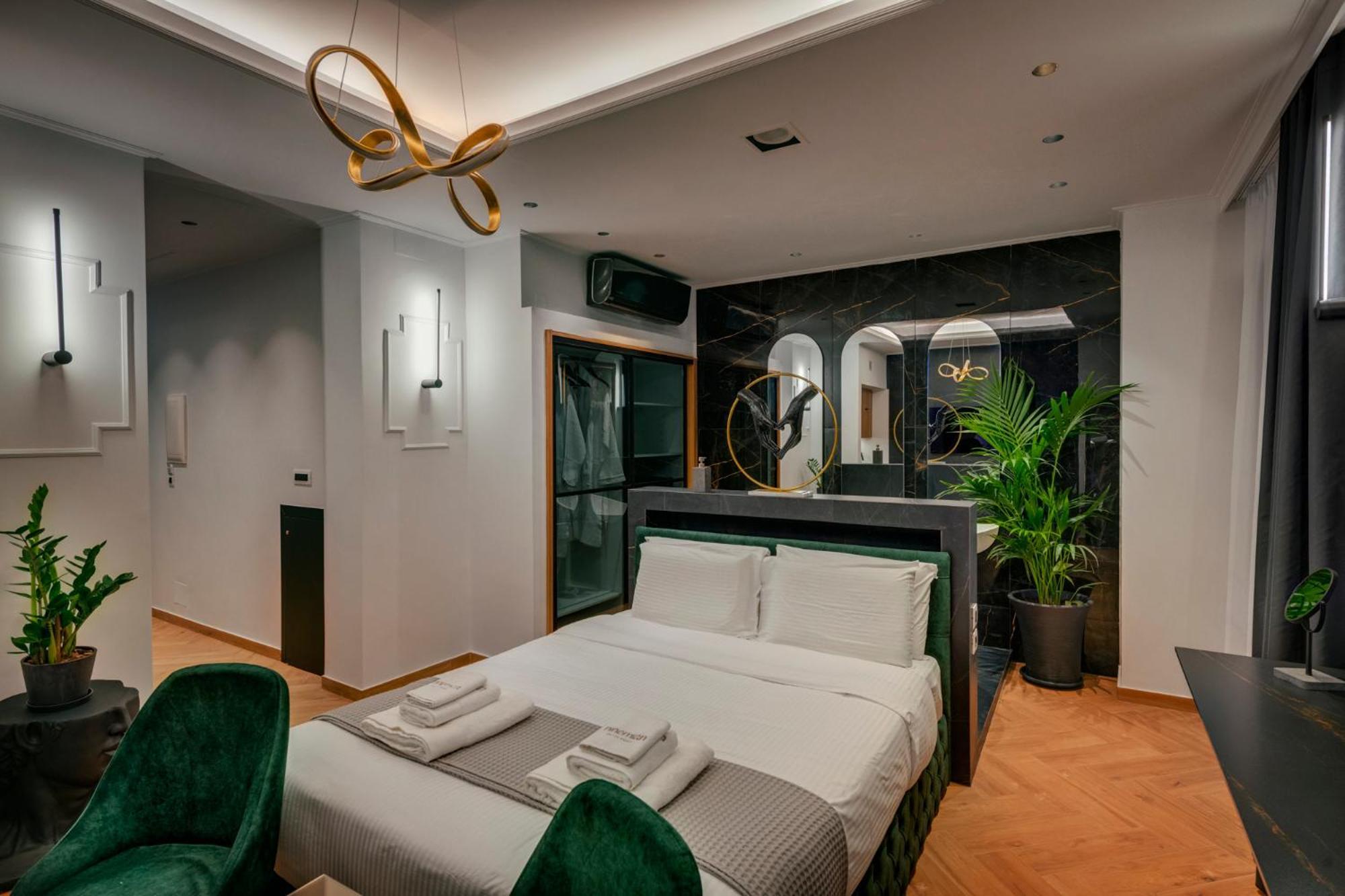 Ninemian Suites Syros Ermoupoli Ngoại thất bức ảnh